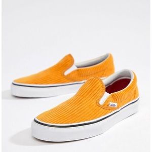 yellow slip on corduroy vans!💛🧡🤍